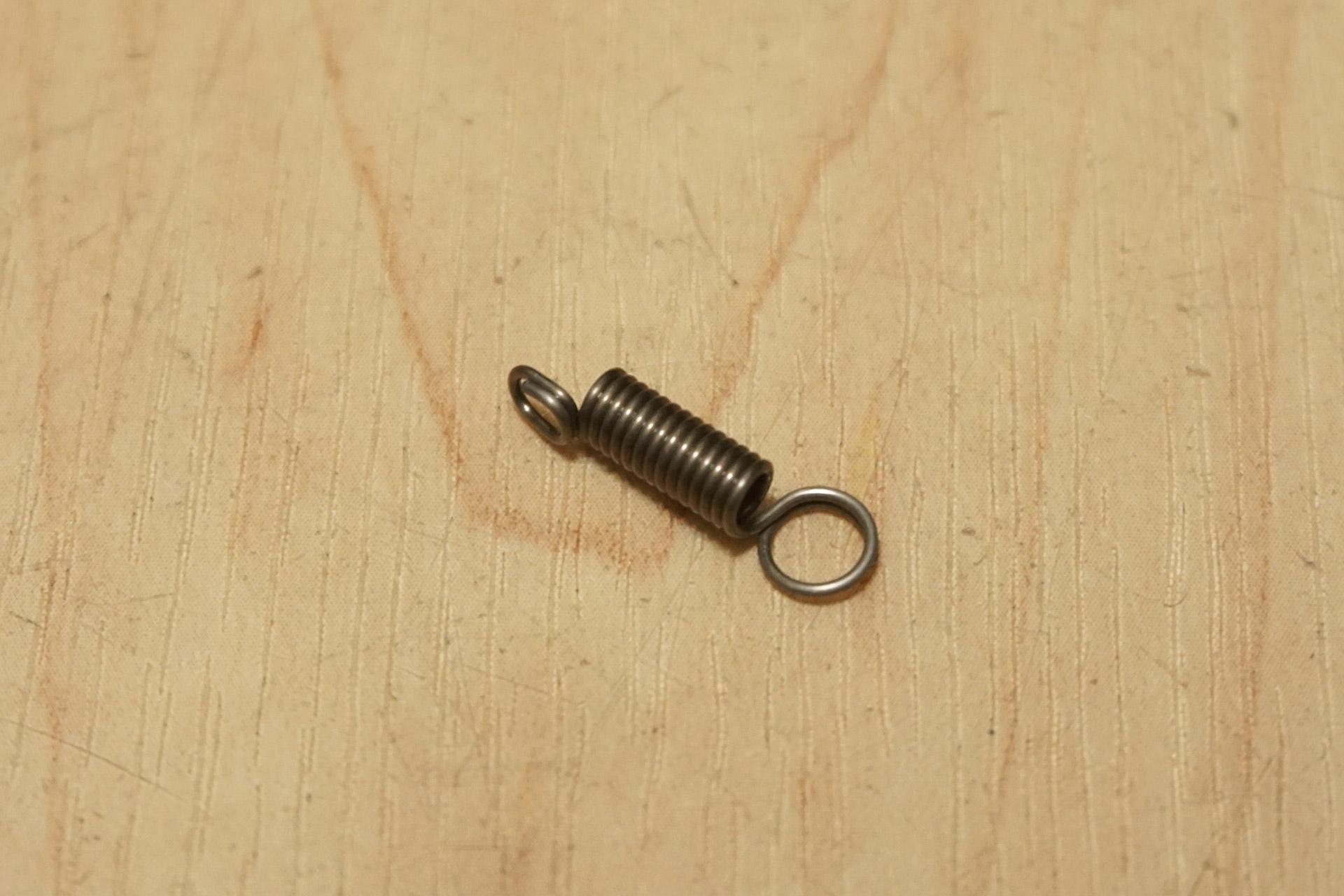 東京マルイ Glock17 Gen4のトリガープルを重くするスプリングを買って