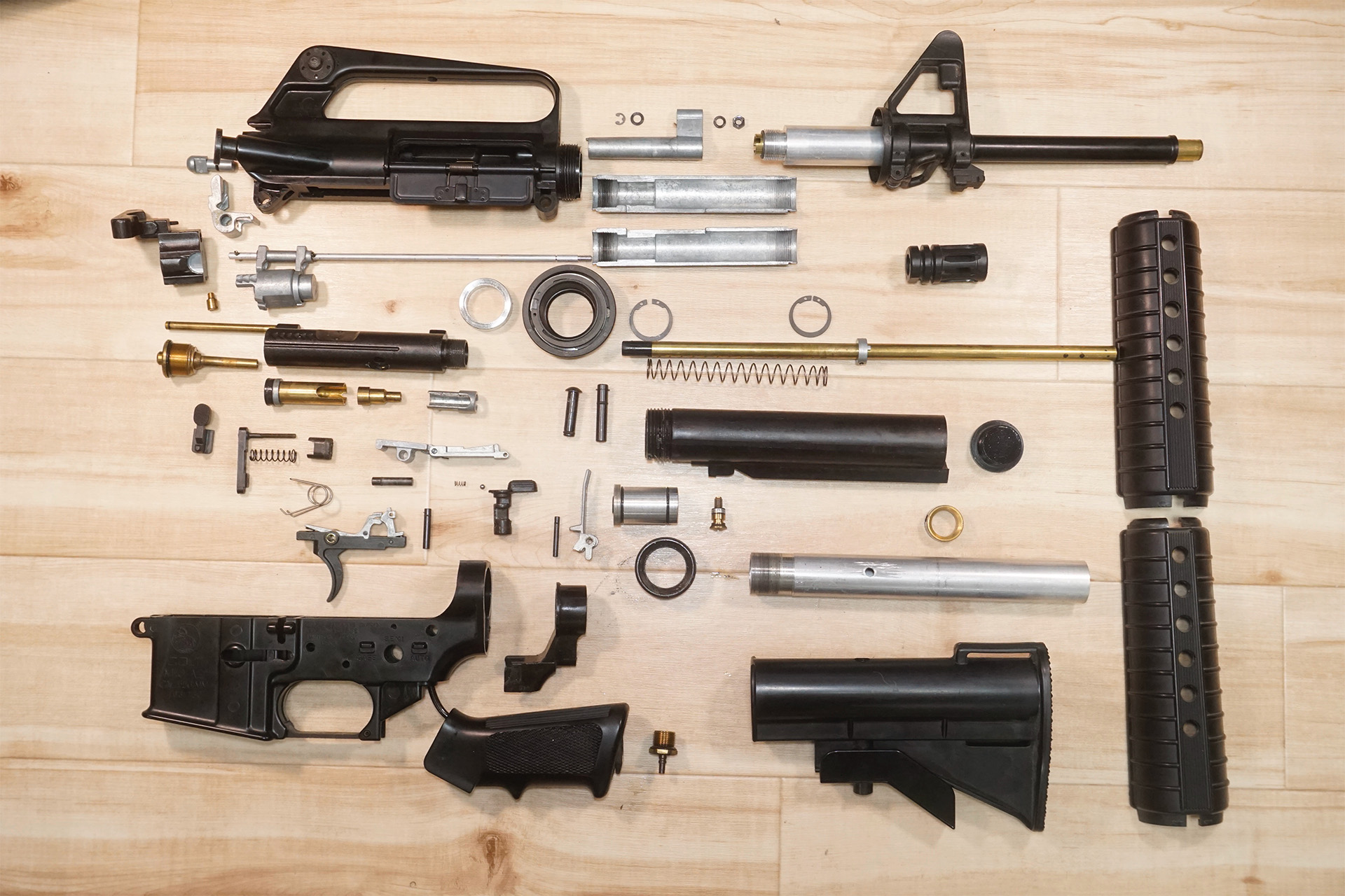 MGC M16A2カービン ガスガンの分解レビュー | エボログ