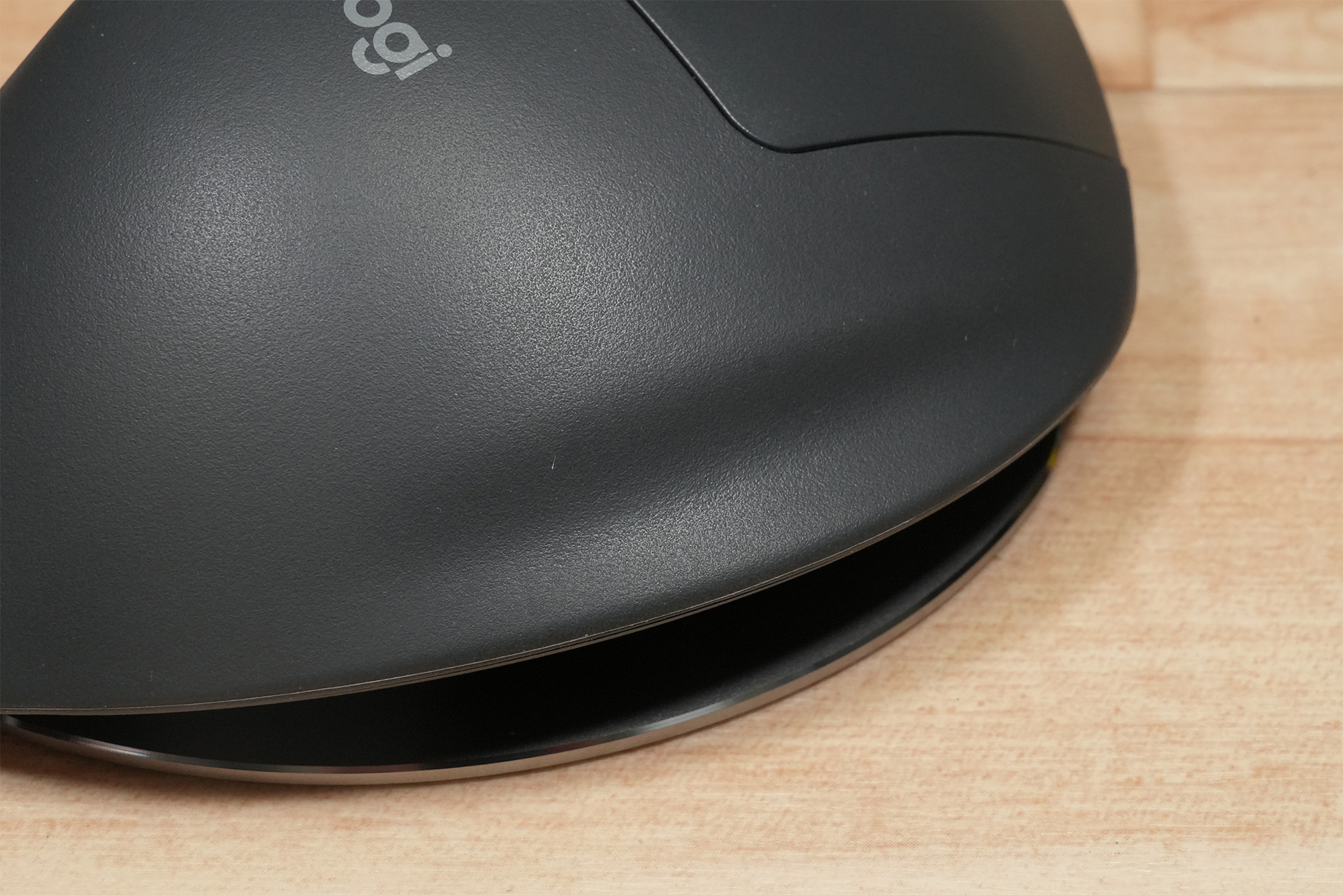 USB-Cになって新登場したLogicool製ワイアレストラックボール、MX Ergo