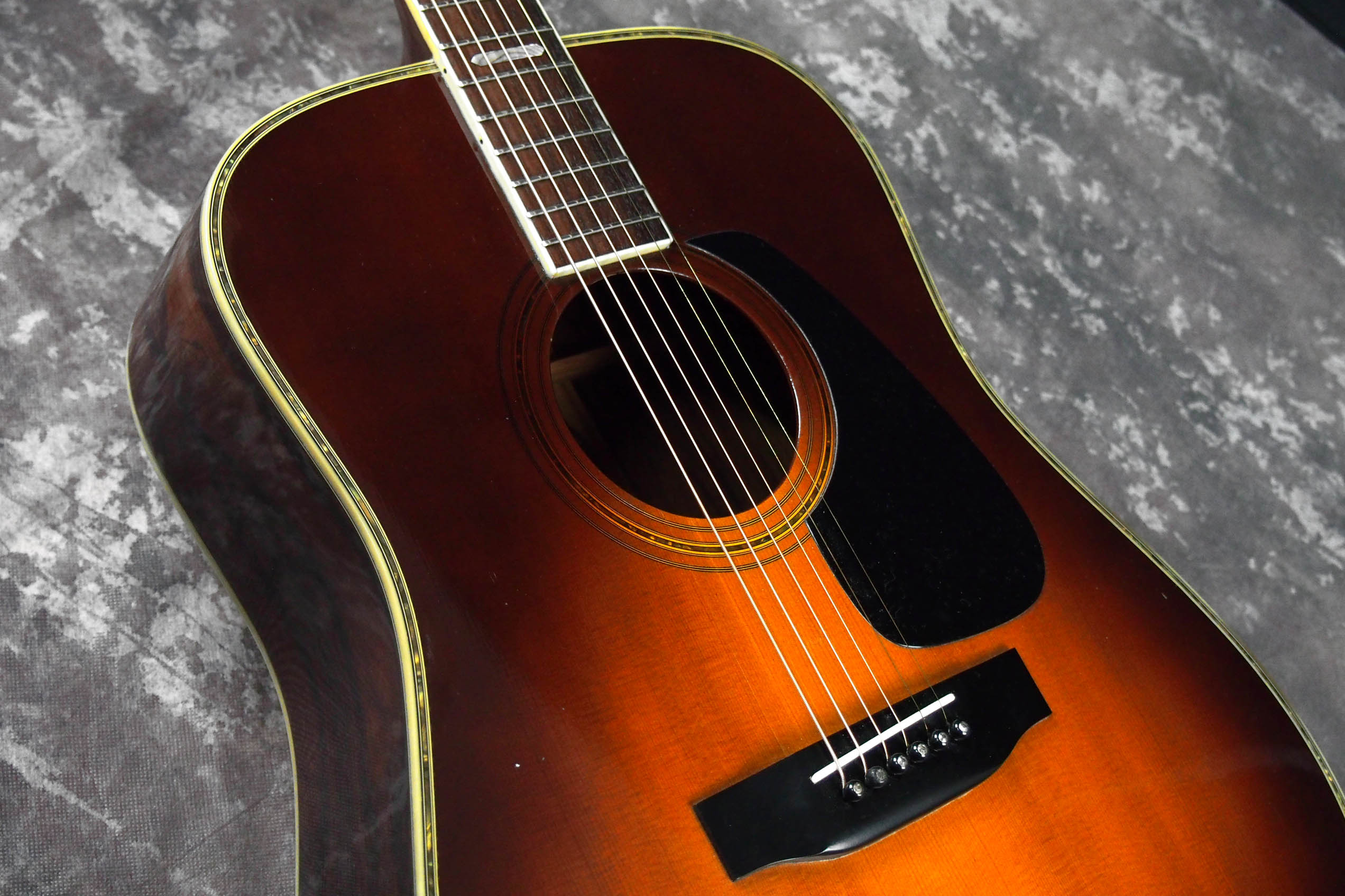 買取情報】国産アコースティックの代名詞、モーリスの”TF”シリーズ