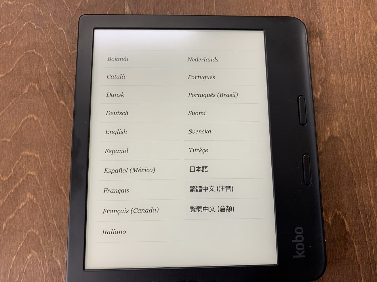 電子書籍リーダー楽天「Kobo Libra2」を購入したので使い方と機能を