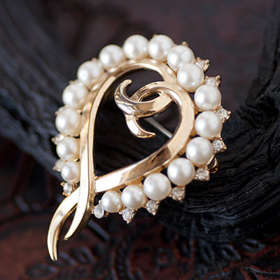 Trifari トリファリ-ヤドリギの小枝ブローチ＆イヤリング・セット