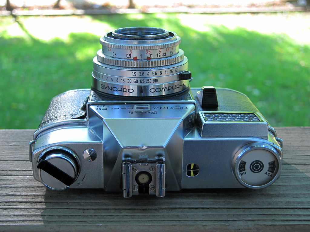 Kodak Retina Reflex IV - Down the Road