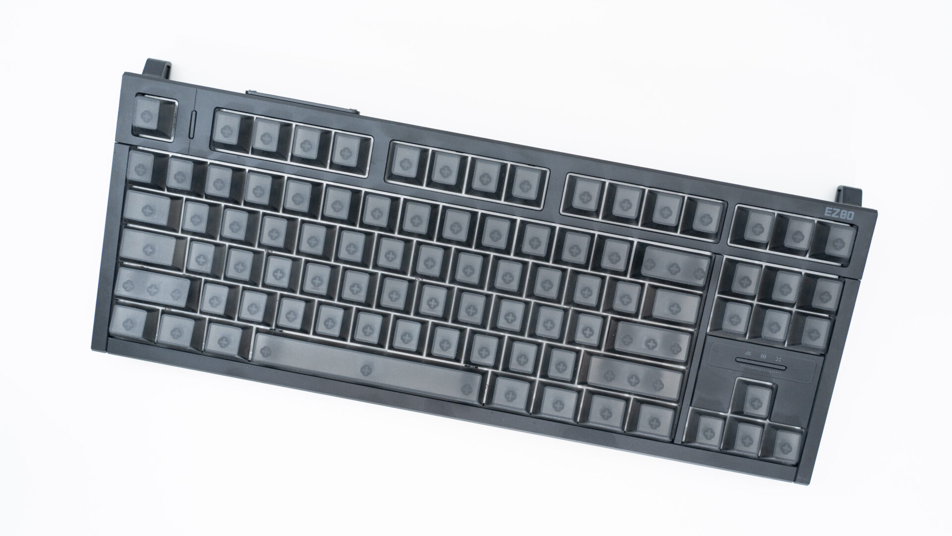 静音性が抜群に高い格安ロープロファイル「KZZI I75」｜人前でも目立た