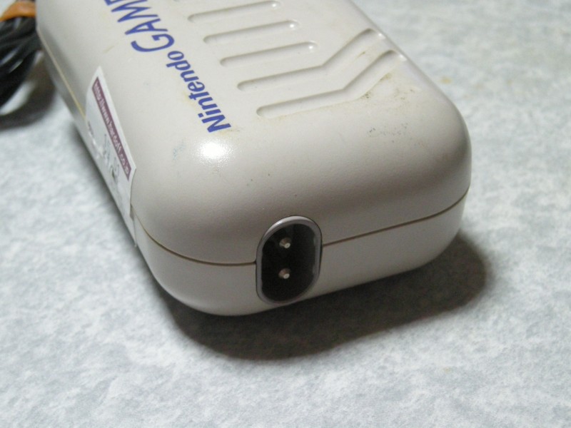 解体】 Nintendo GAME BOY 充電式アダプタ DMG-03 | 電池コレクション