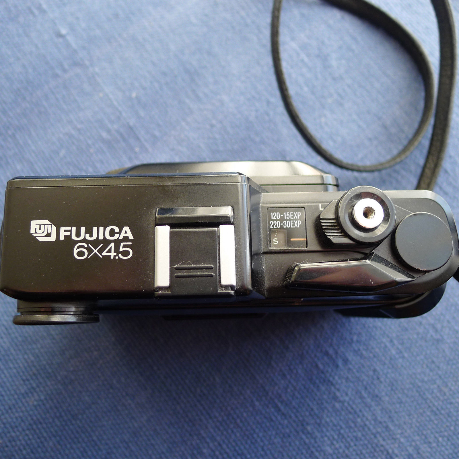 Fuji GS645 Review (Small Medium Format Camera) - Leica Blog (Matt