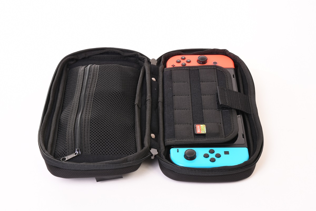 表参道本店ブログ】路面店限定！多機能なNintendo switchケースが発売