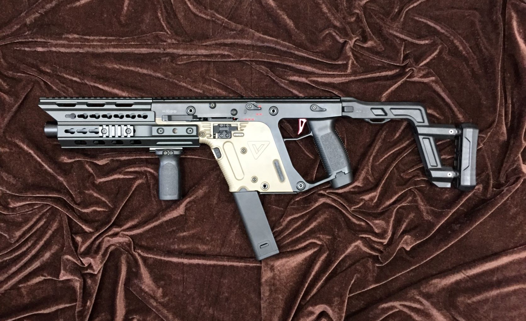 KRYTAC KRISS VECTOR ツートンカラー 海外製電動ガンのカスタムをさせ