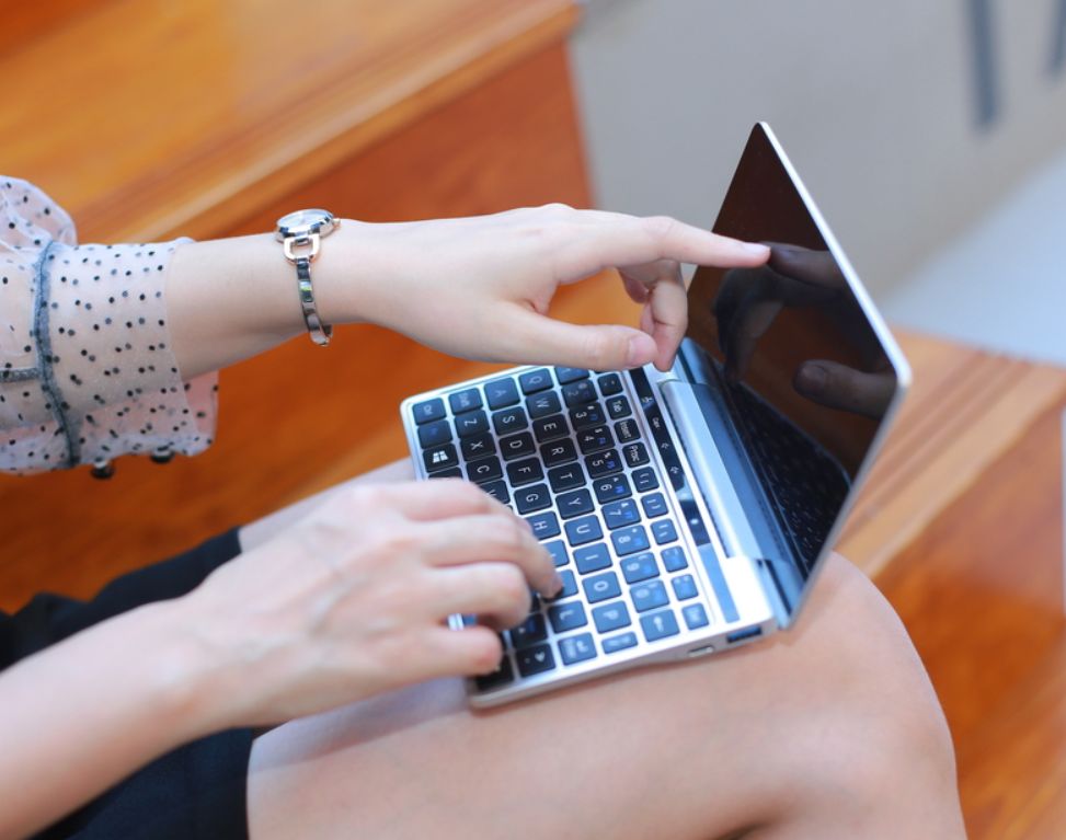 GPD Pocket 2: 7-Inch Laptop Gets a Faster Processor - OMG! Ubuntu