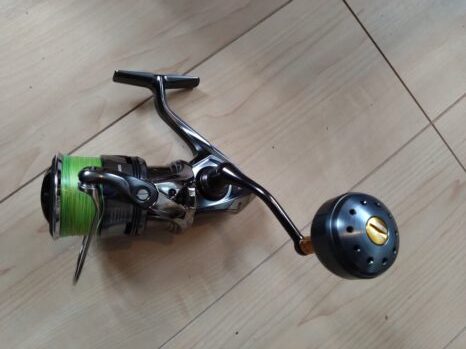 24ツインパワーのT型ノブを夢屋アルミラウンド型パワーハンドルノブに