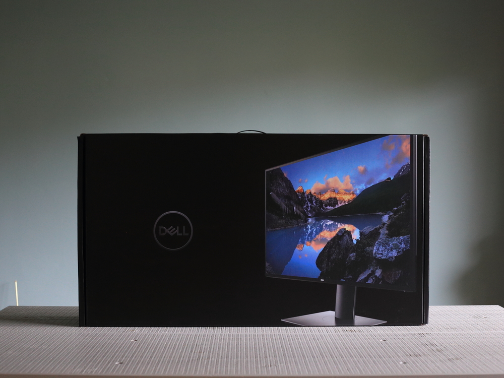 MacBookPro13インチに合う外部モニター、Dellの27インチ4Kモニター