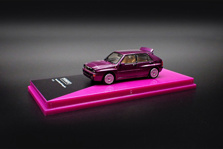 T64R-TL049-VI 1/64 Lancia Delta HF integrale Viola | LINE UP