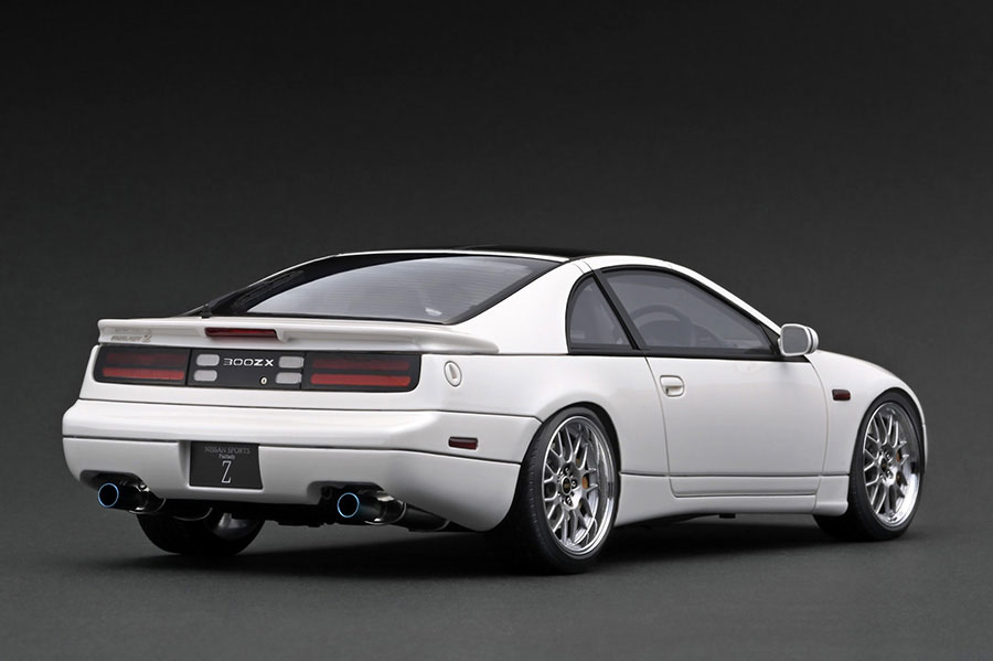 IG3419 1/18 Nissan Fairlady Z (Z32) 2by2 Pearl White With Display