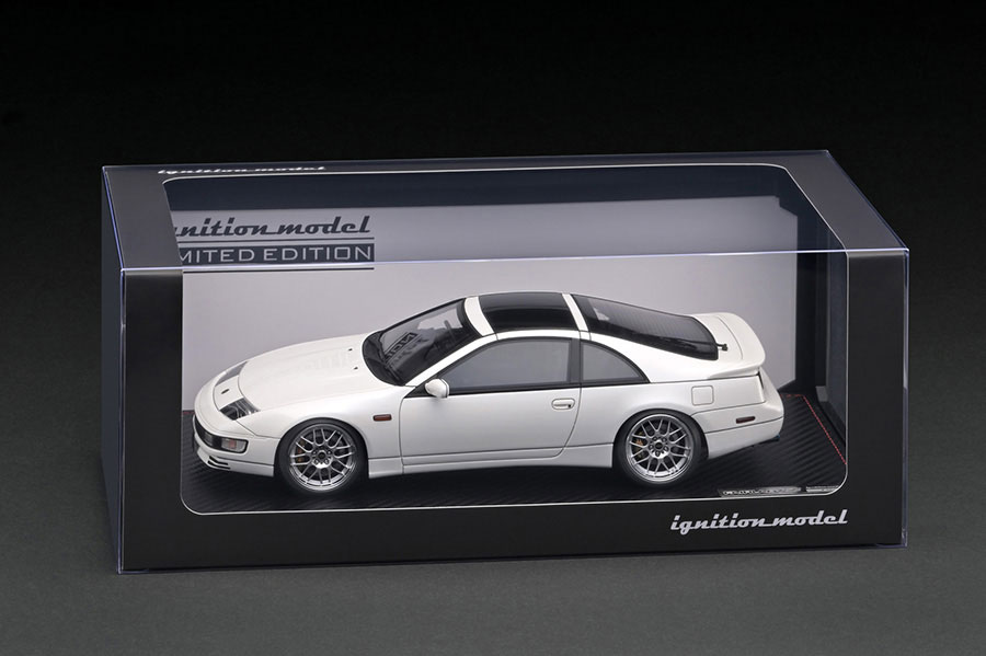 IG3419 1/18 Nissan Fairlady Z (Z32) 2by2 Pearl White With Display