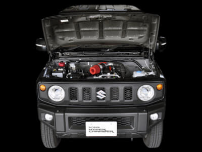 吸気効率向上だけじゃない!! ブラードからエンジンルームもドレス