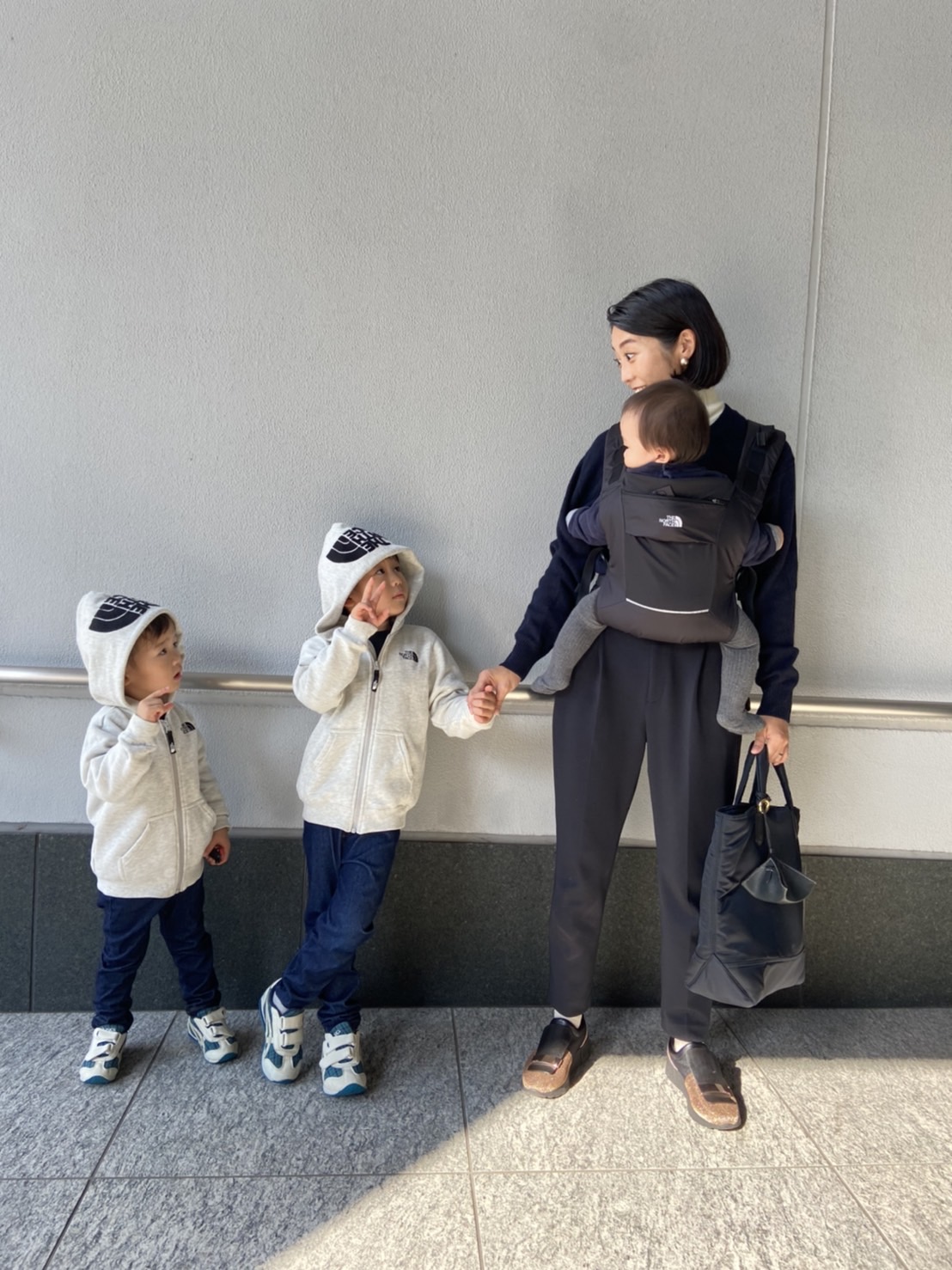 話題のザ・ノース・フェイス抱っこ紐】男の子3人ママがシーン別コーデ