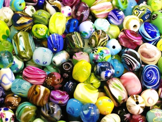 古代ガラス トンボ玉 31点 N 8786 古代ガラス トンボ玉 31点 N 8786