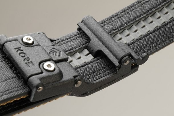 プロ御用達の最強ガンベルト！「KORE ESSENTIALS EDC GUN BELT
