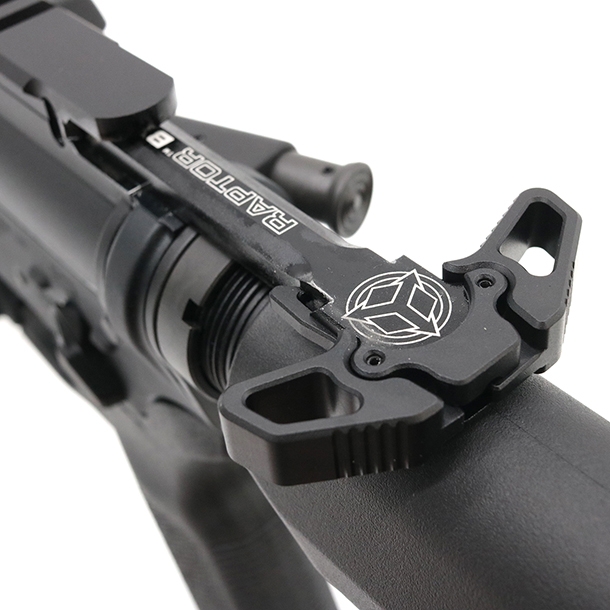 銃器でもOEMは当たり前？ラプター・チャージングハンドル | ブログ