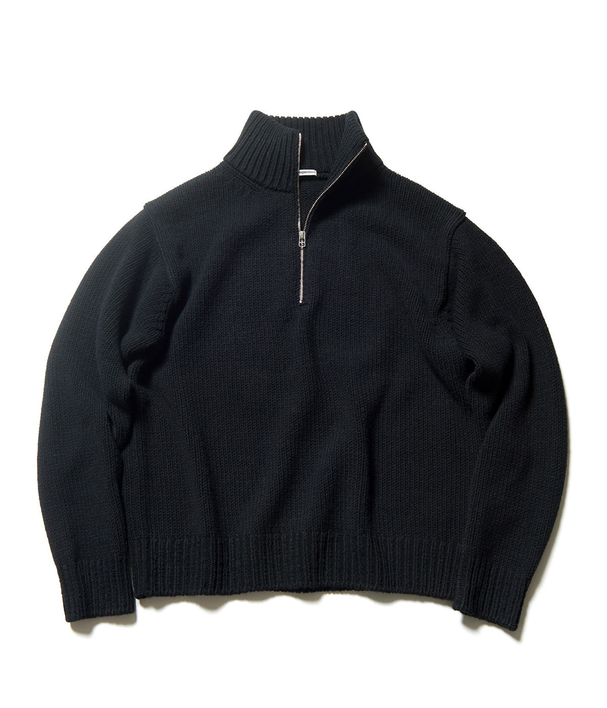 HALF ZIP SWEATER | uniform experiment(ユニフォームエクスペリメント