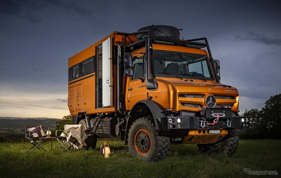 メルセデスベンツの万能車『ウニモグ』がキャンピングカーに！ 数日間