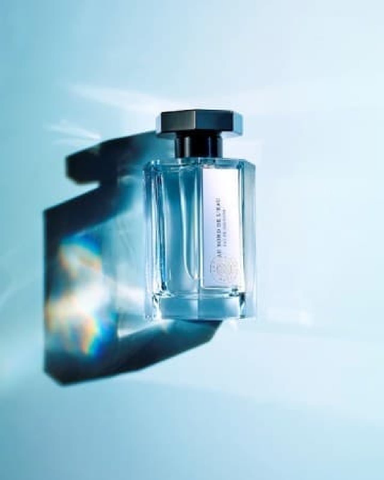 モネの「睡蓮」を香りで表現--「ラルチザン パフューム」から印象派