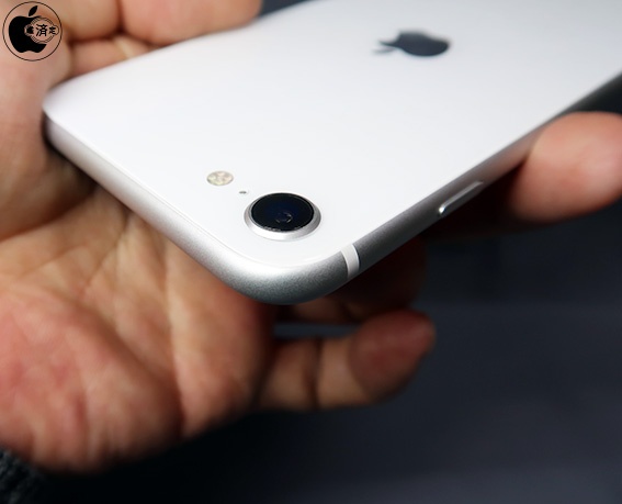 第2世代iPhone SE実機をマニアックにチェックして分かったこと（1/4