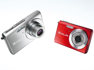 カシオ、大型液晶も搭載したスリムな6メガエントリー「EXILIM ZOOM