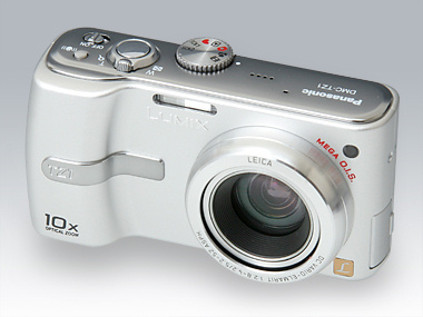 光学10倍なのにコンパクトな秘密――「LUMIX DMC-TZ1」の開発者に聞く