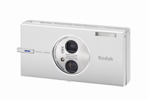 超広角2眼レンズデジカメが710万画素＆高感度に――コダック「V705