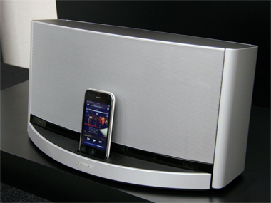 プレミアムなiPod＆iPhoneオーディオ、ボーズ「SoundDock 10