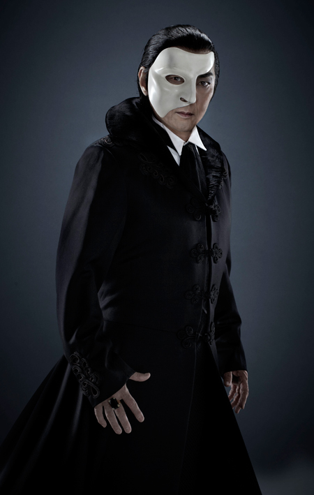 ファントムは市村正親・鹿賀丈史のダブルキャスト！ | チケットぴあ