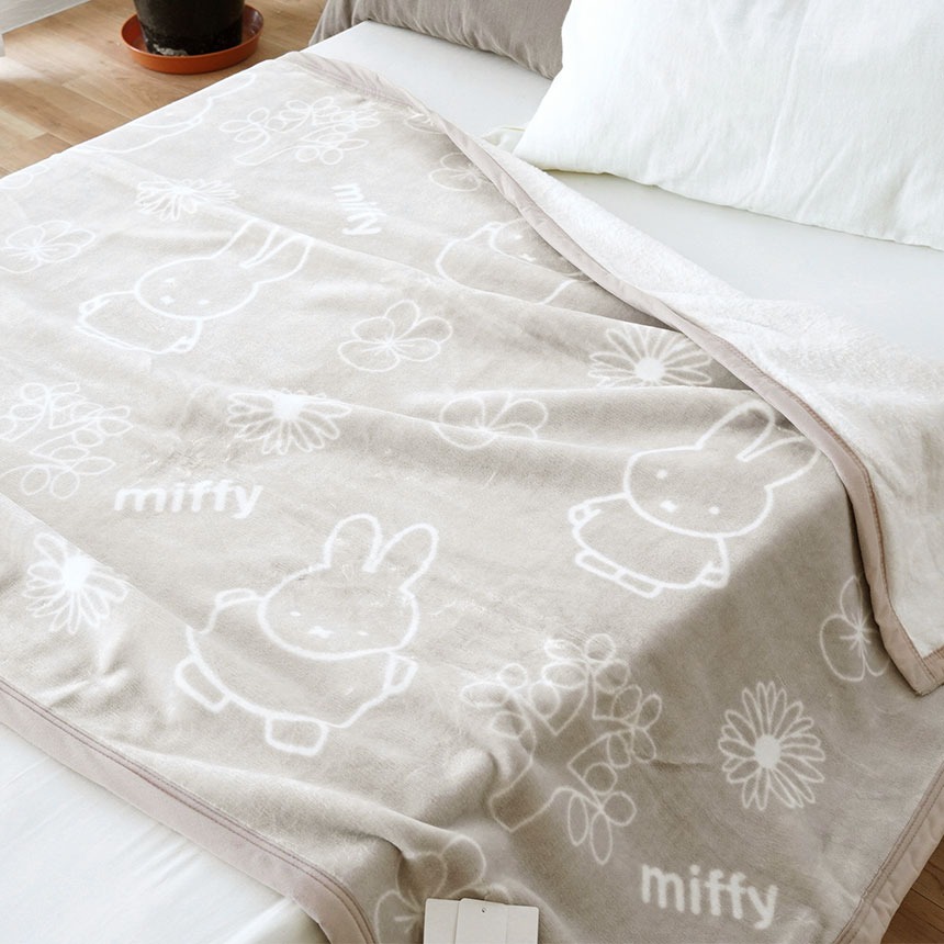 楽天市場】西川 ミッフィー 綿毛布 ハーフケット 泉大津 日本製 h 140
