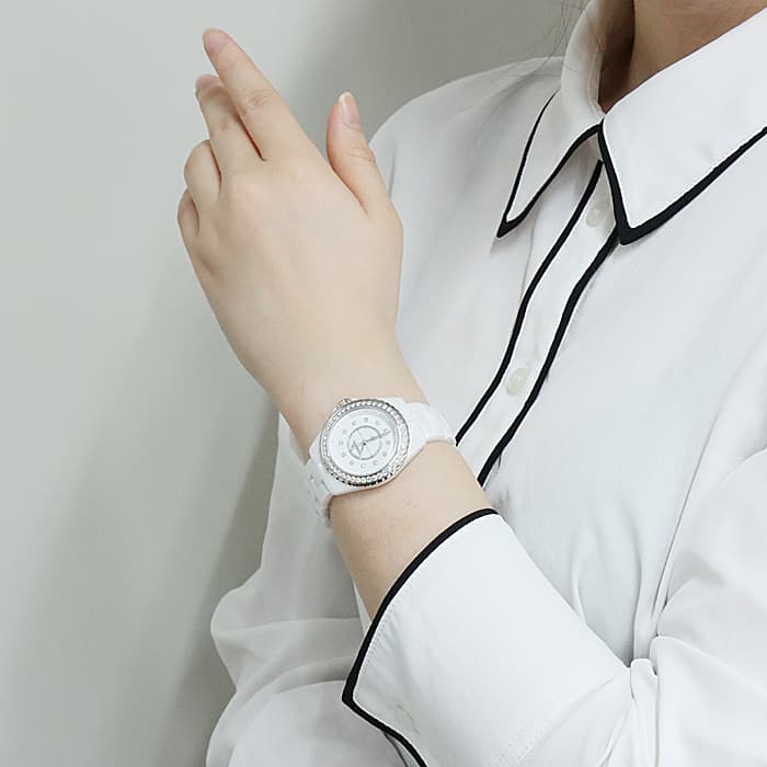 楽天市場】シャネル J12 ホワイトセラミック H6418 CHANEL 新品