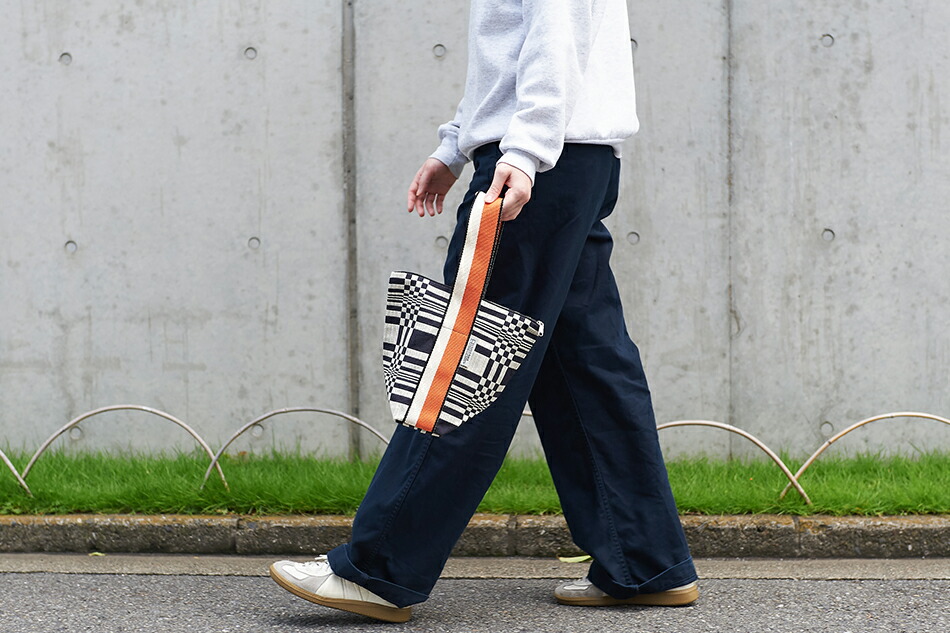 テトラハンドバッグ（ヨハンナ・グリクセン／Johanna Gullichsen