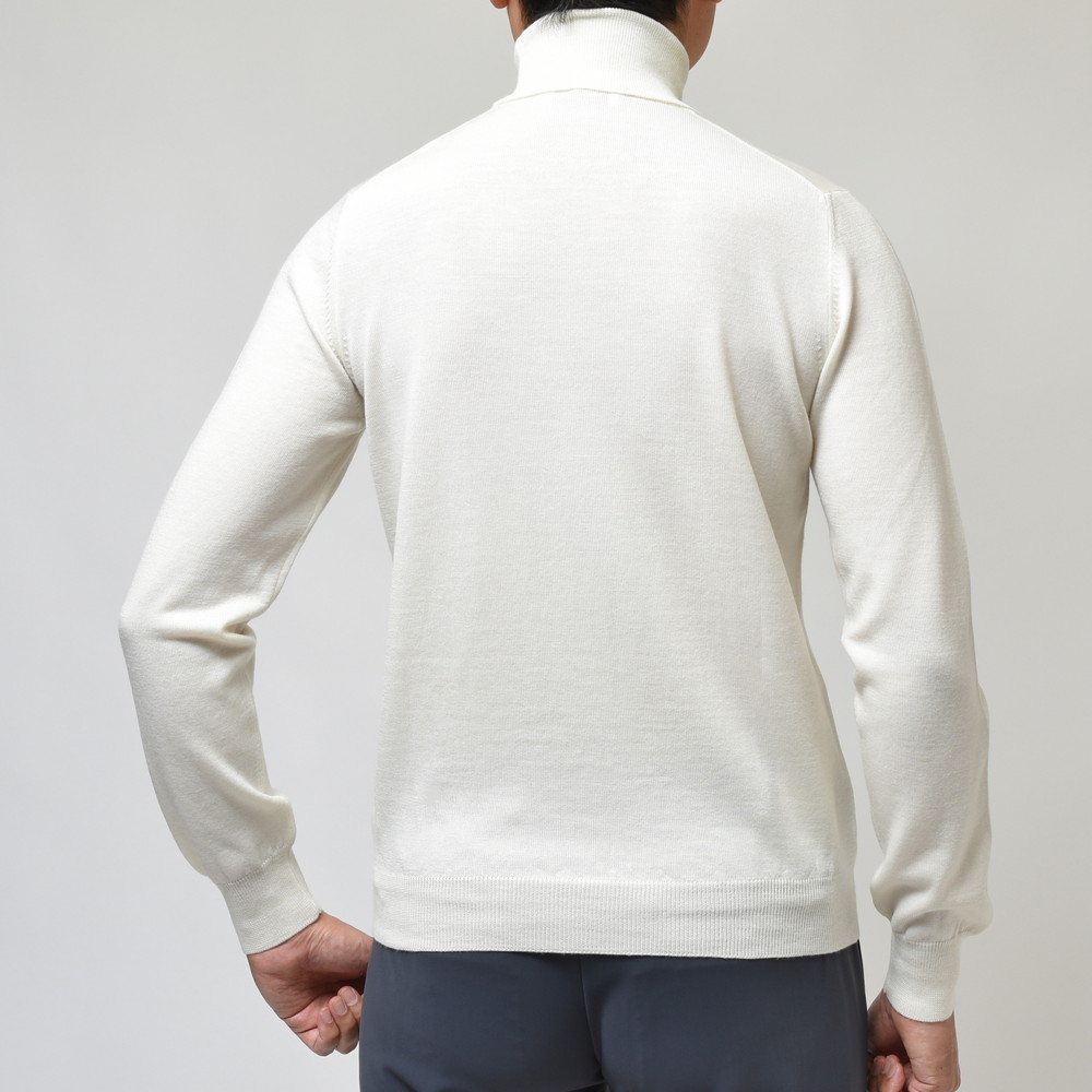 GRAN SASSO（グランサッソ）12ゲージウールソリッドタートルネック