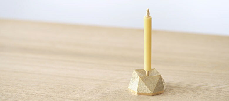 大與 鉄製燭台 角皿 手づくり 鍛造 アイアン 真鍮 仏具 シック 和