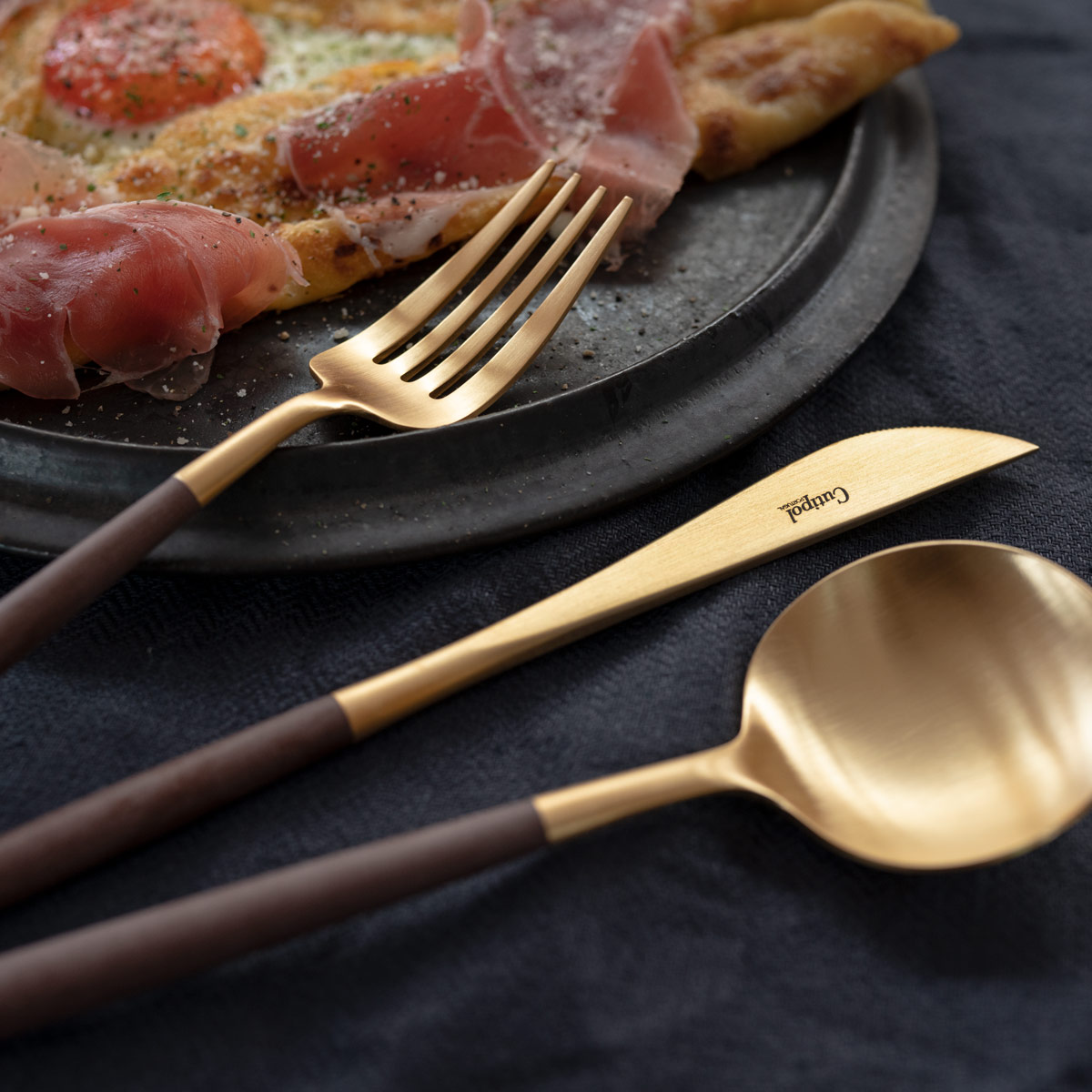 クチポール Cutipol GOA ゴア ブラウン×ゴールド カトラリーセット クチポール GOA（ゴア）/グレー・ブラウンゴールド/6本セット/ギフト
