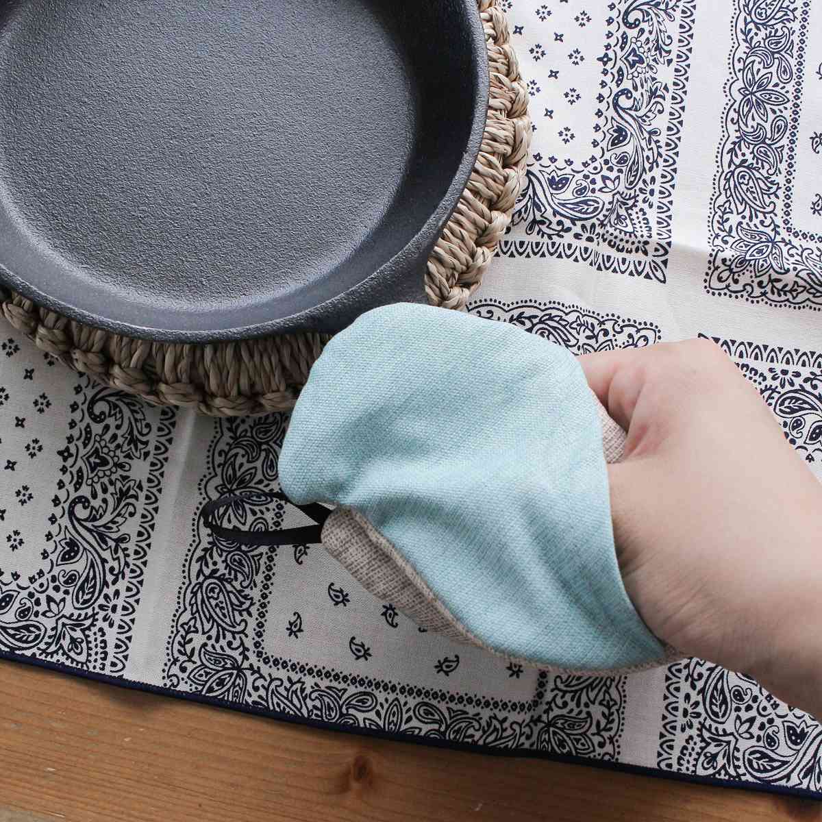 楽天市場】＆NE 鍋つかみ どうぶつツミトン （ 綿100％ ループ付き