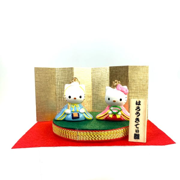 サンリオ ハローキティ キティ＆ダニエル ひな人形 丸台 金屏風