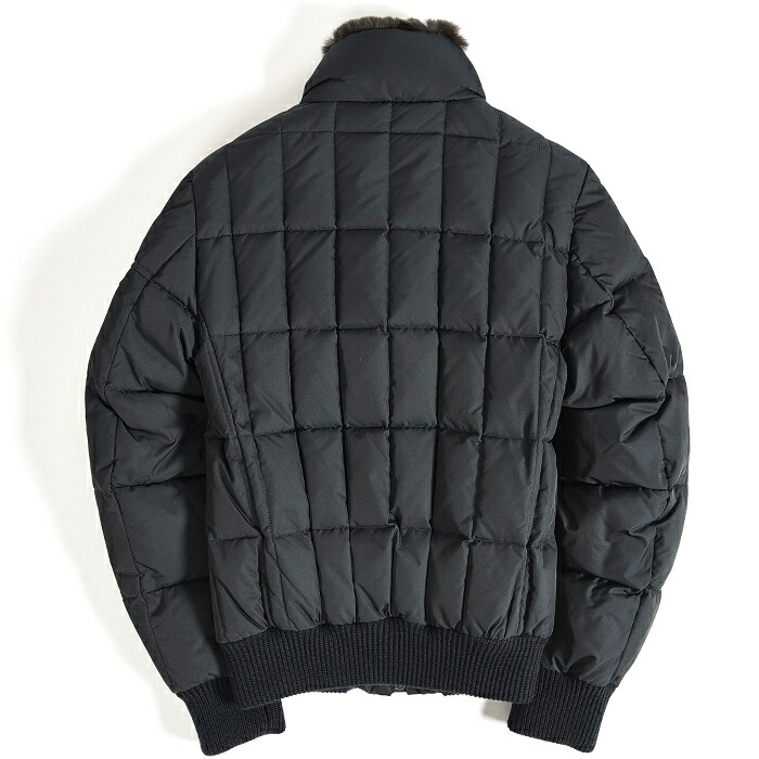 MOORER SOLERI-KM ショート丈が軽快な大人のダウンブルゾン