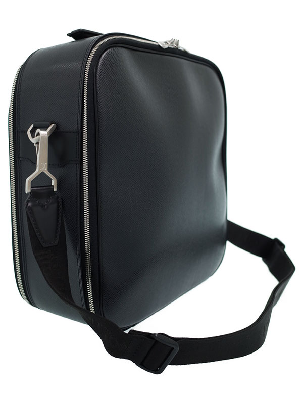 LOUIS VUITTON】【コンピューターケース】ルイヴィトン『タイガ トゥラ