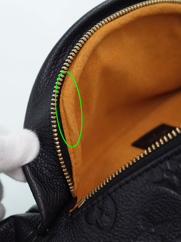 LOUIS VUITTON】ルイヴィトン『モノグラム アンプラント バムバッグ