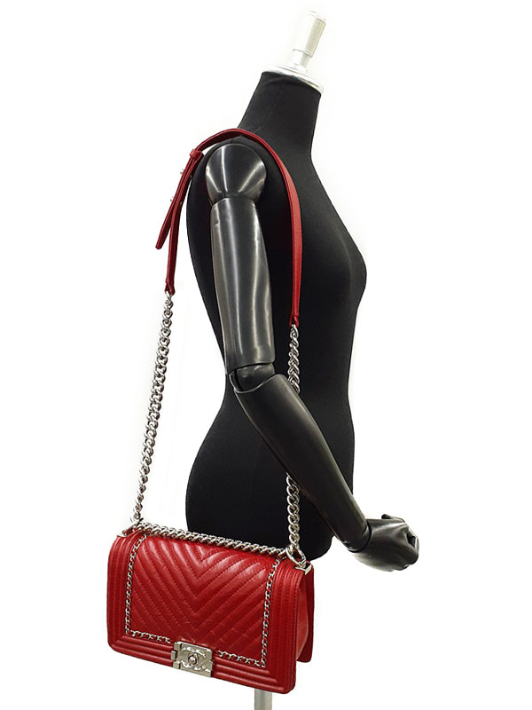 CHANEL】シャネル『ボーイシャネル Vステッチ チェーンショルダー