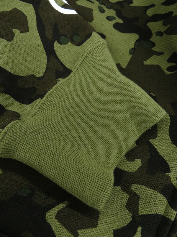 A BATHING APE】【シャークパーカー】【日本製】アベイシングエイプ