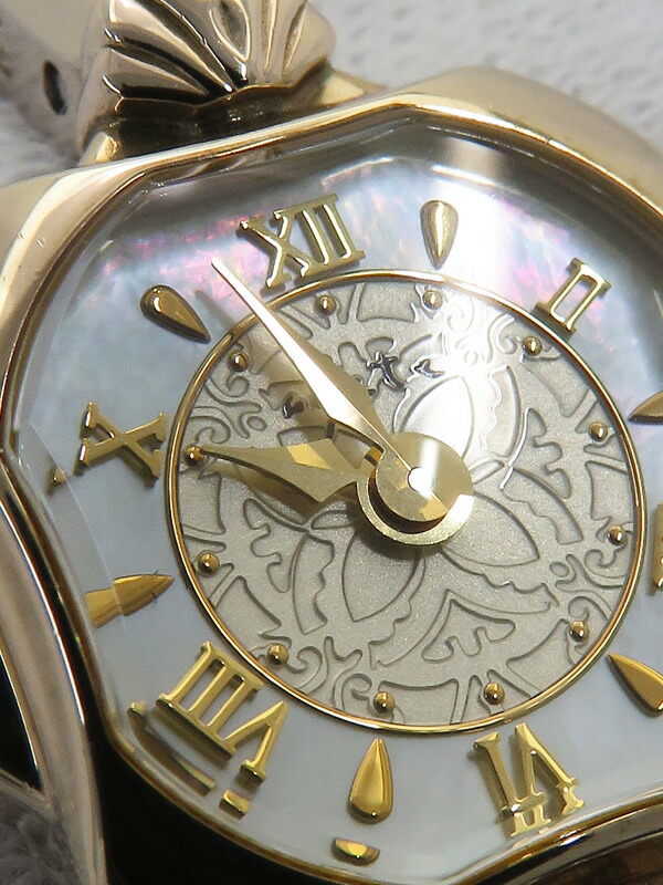 agete】アガット『クラシック スクエア ブレスレットウォッチ ダイヤ