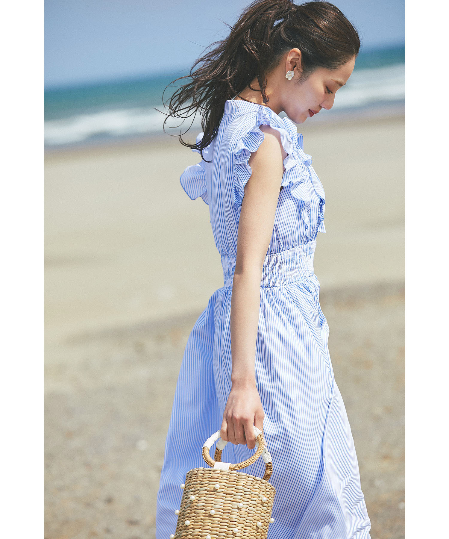 フリル付きボウタイリボンストライプワンピース