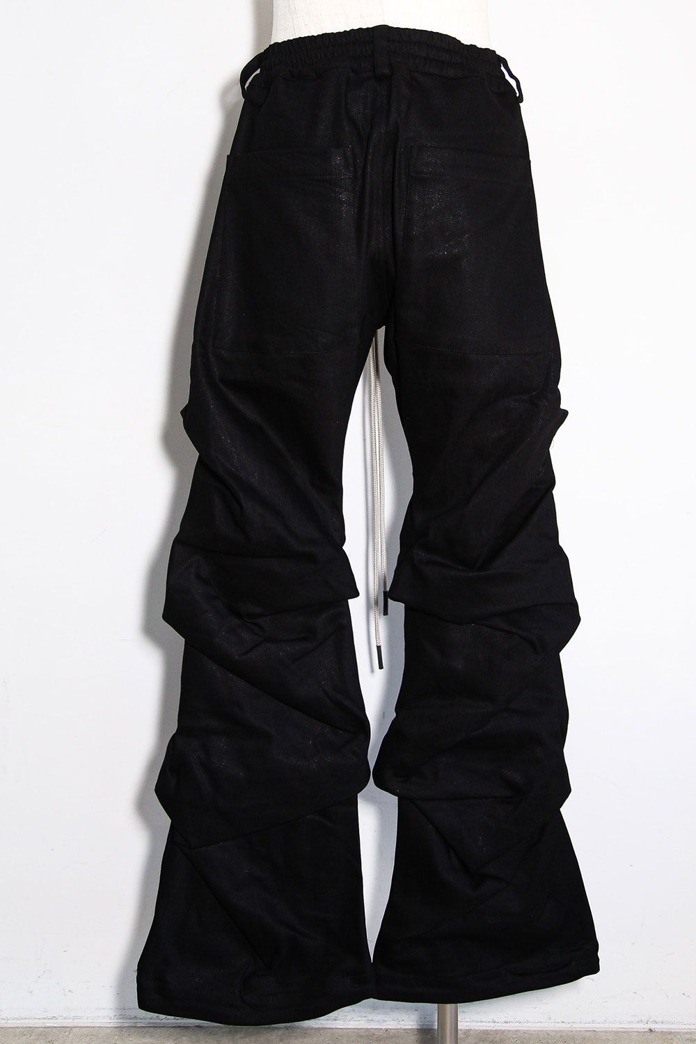 A.F ARTEFACT - ブーツカットタックパンツ / BOOTS CUT TUCK PANTS