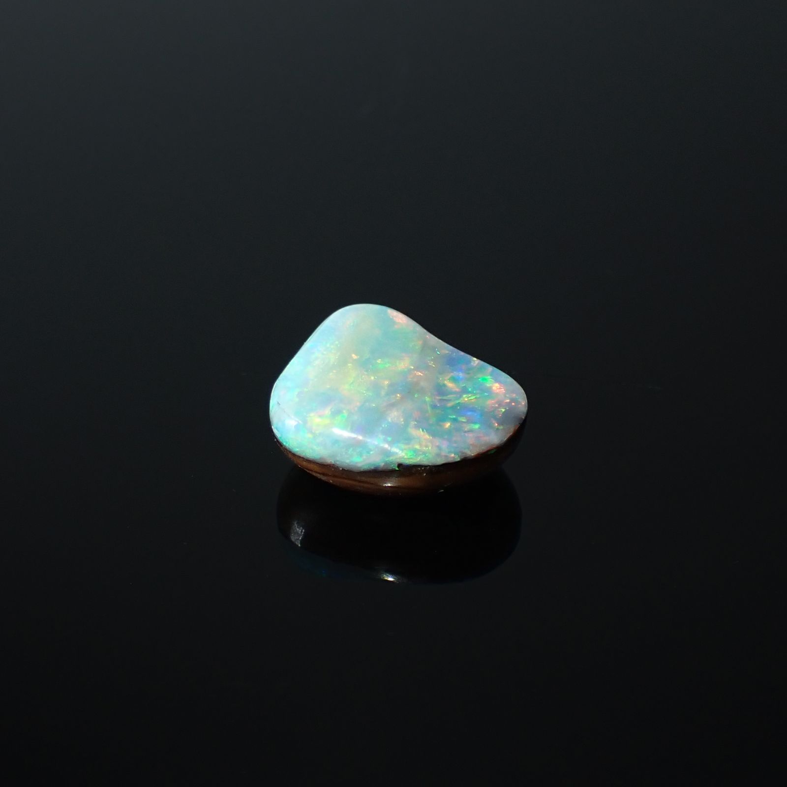 ボルダーオパール 原石磨き オーストラリア産 5.99ct[240226206]12.5