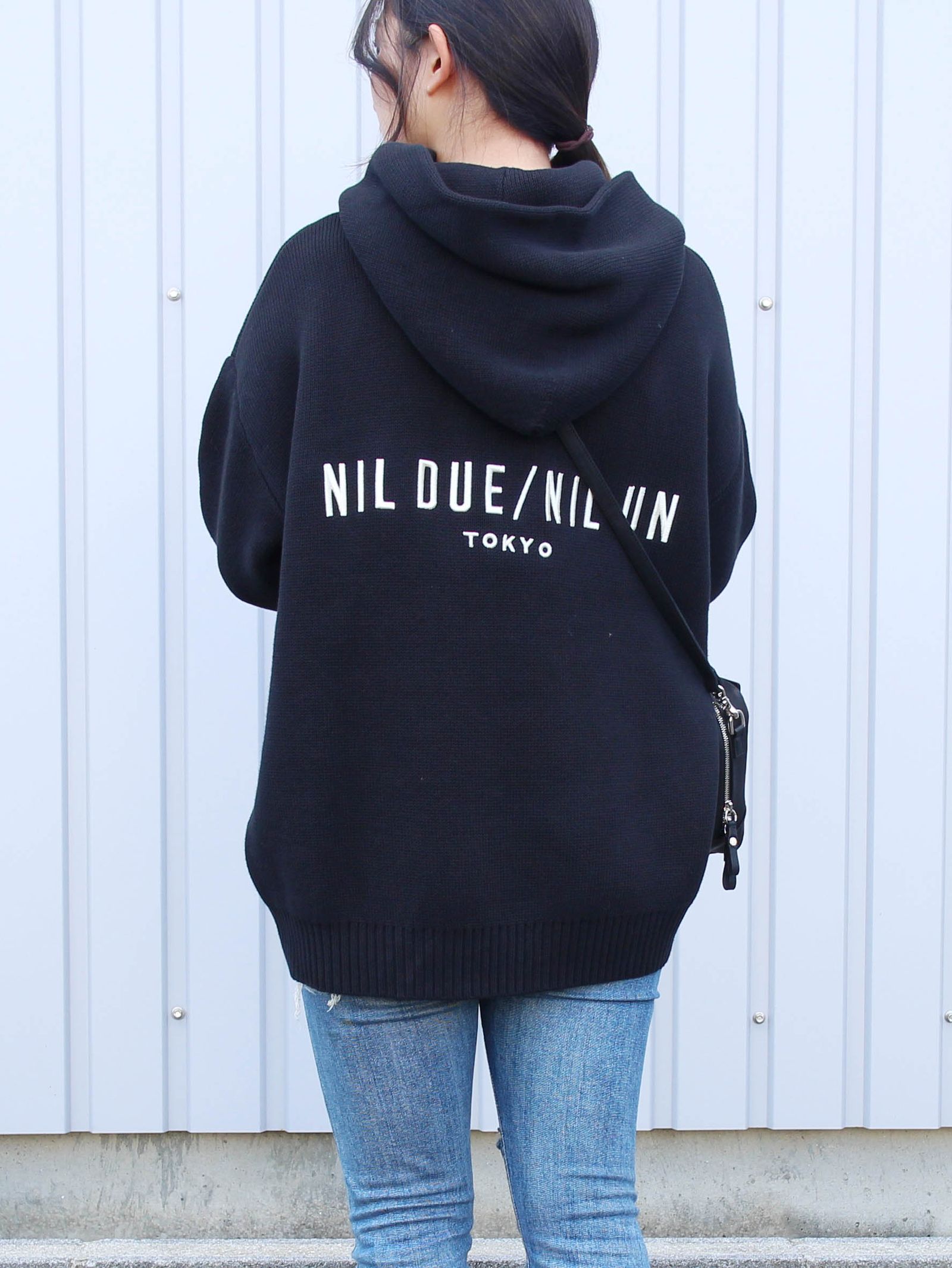 リラックスした着心地と立体的なフォルム